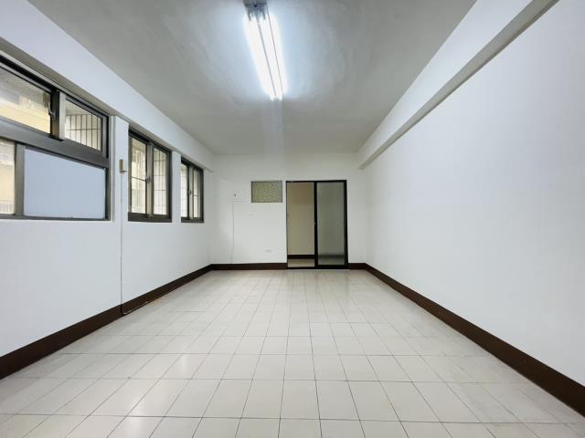 高雄新興區公寓-5